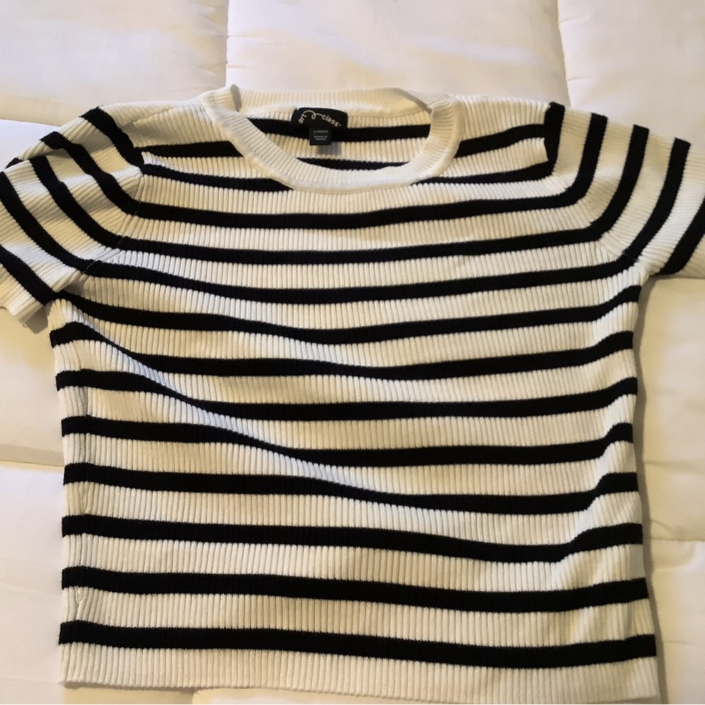 Art Class Black and White Striped Top